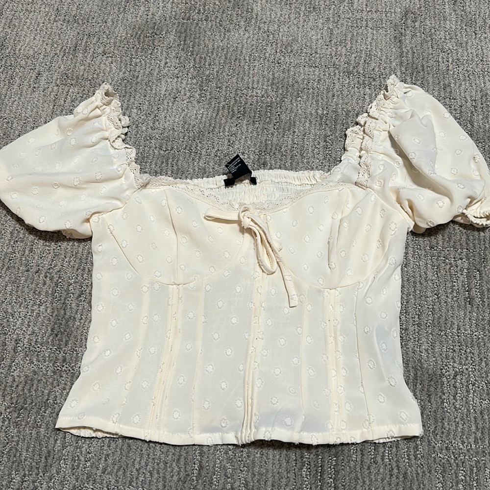 Beautiful white/cream forever twenty one crop top!